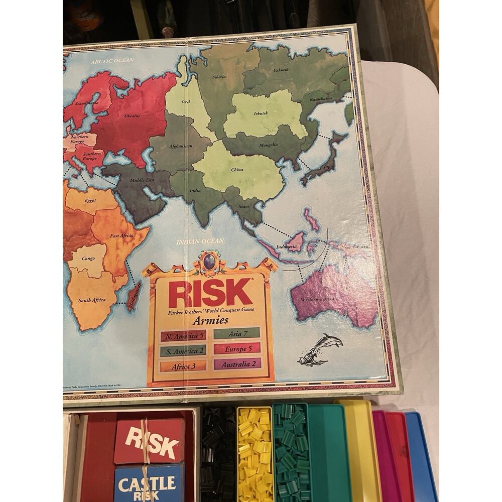 Vtg Castle Risk Risk 2 In 1 Board Game - Picture 7 of 12